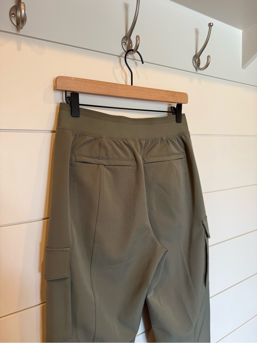 ATHLETA Endless High Rise Cargo Pants Size 6 - Picture 7 of 10